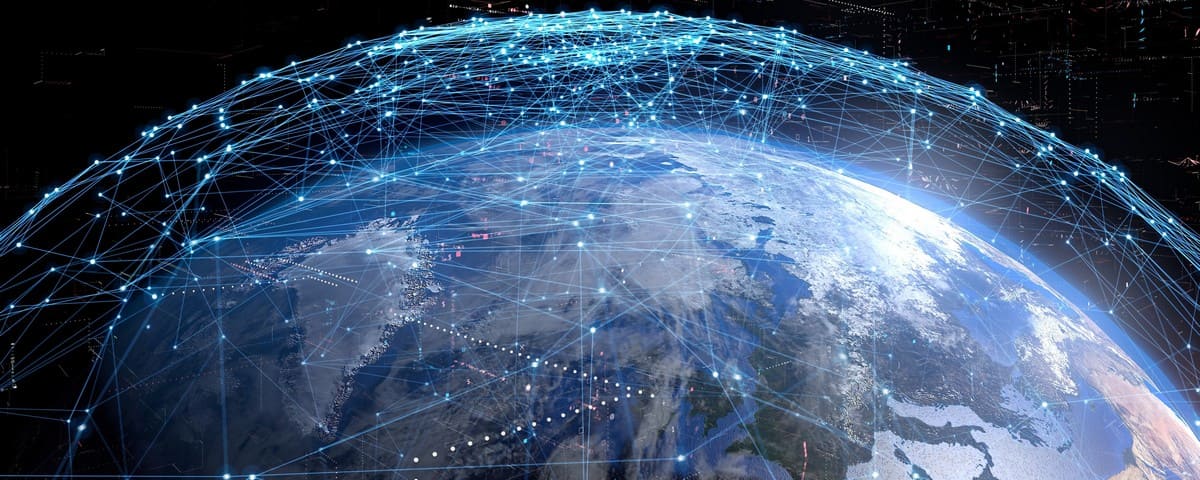 Internet par satellite : une alternative fiable pour les zones non connectées