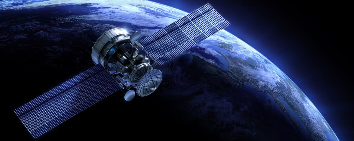 Photo d'un satellite dans l'atmosphère